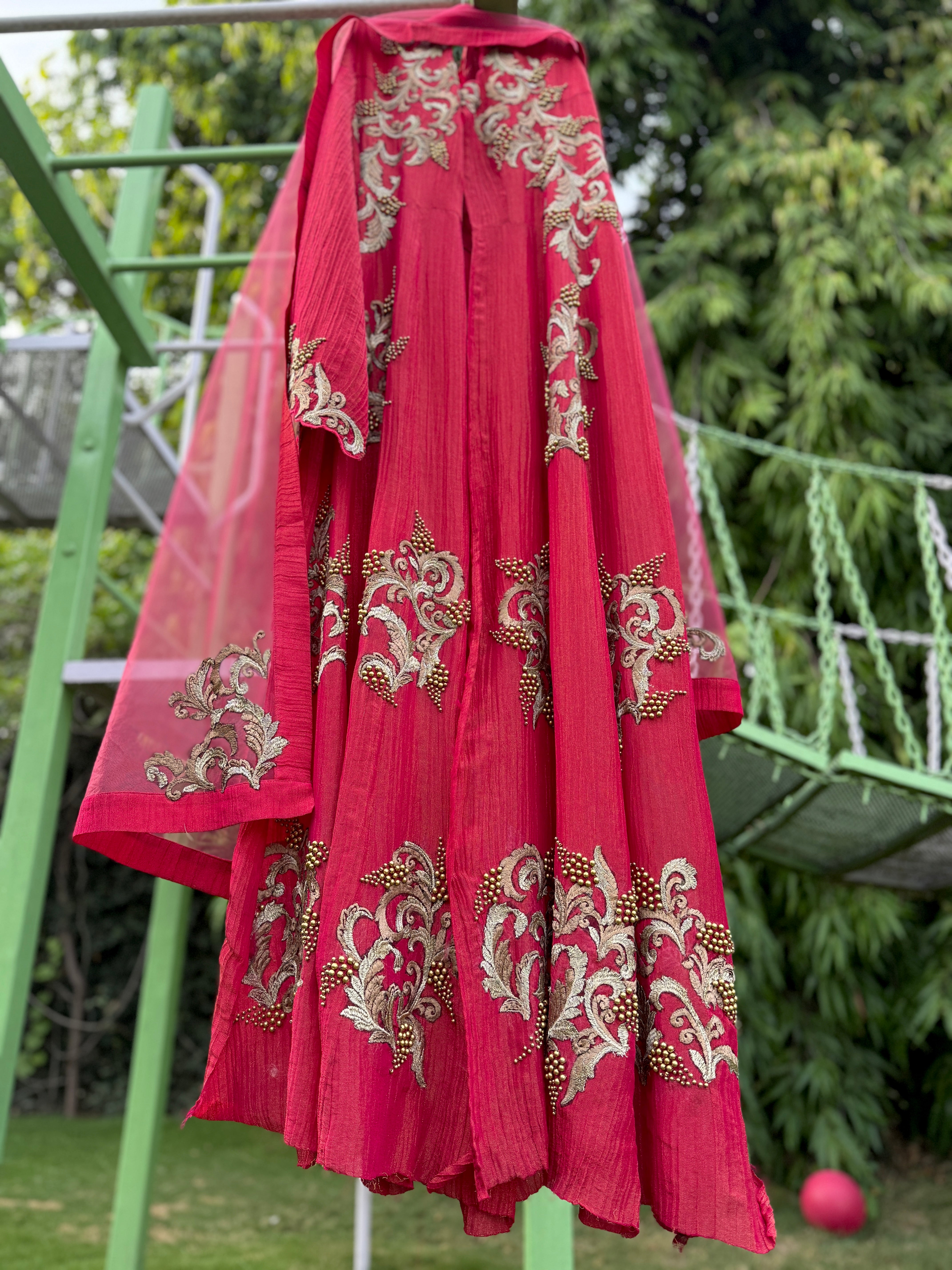 Fusia Tissue Gold Beads jacket
