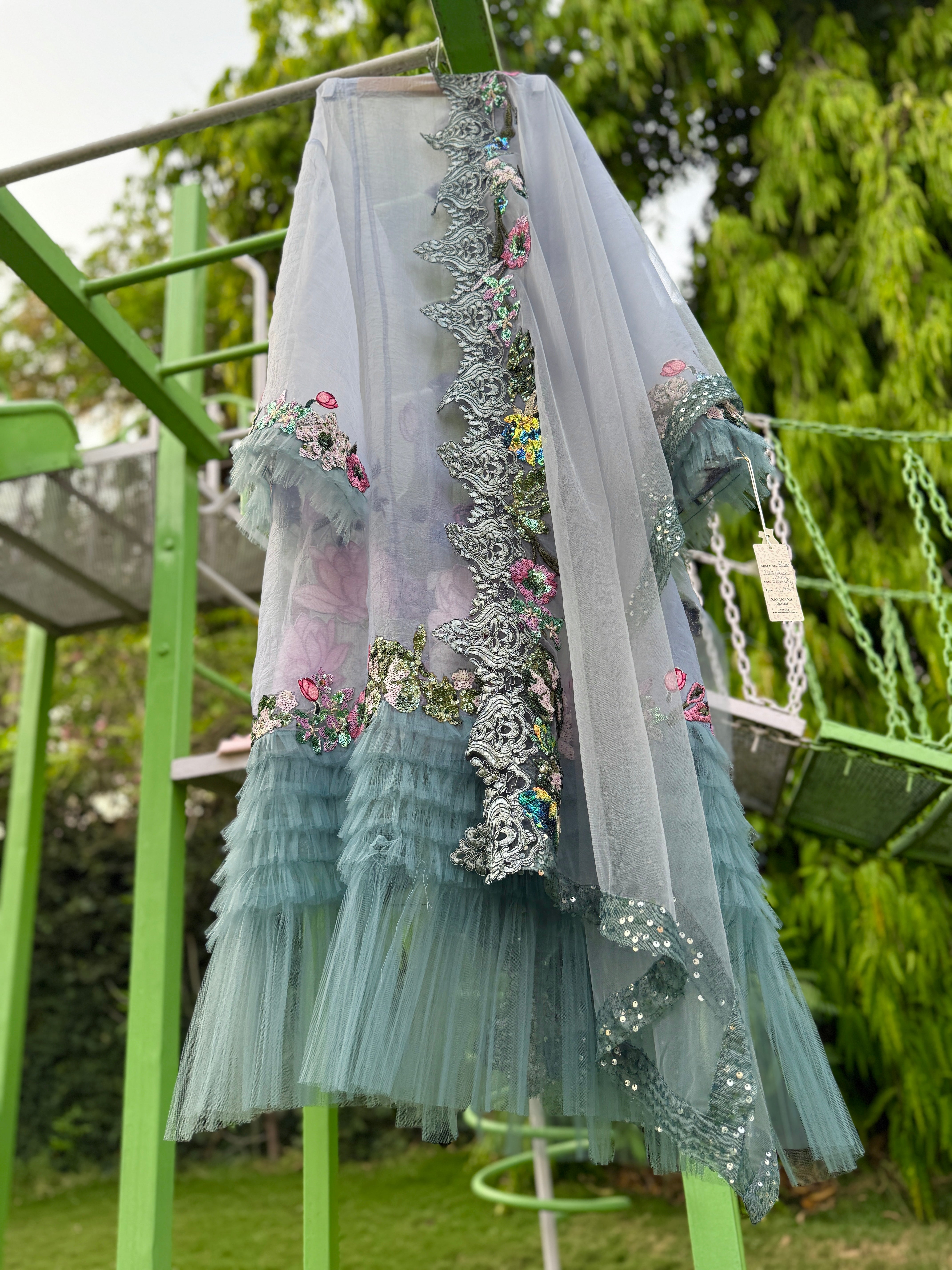 Blue Pink Lotus Frills